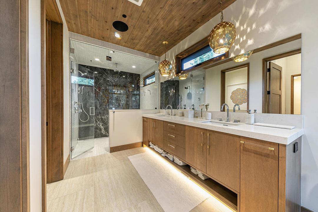 Crytos Quartzite - jbsqexngwuflx5sevgkn@2x.jpg