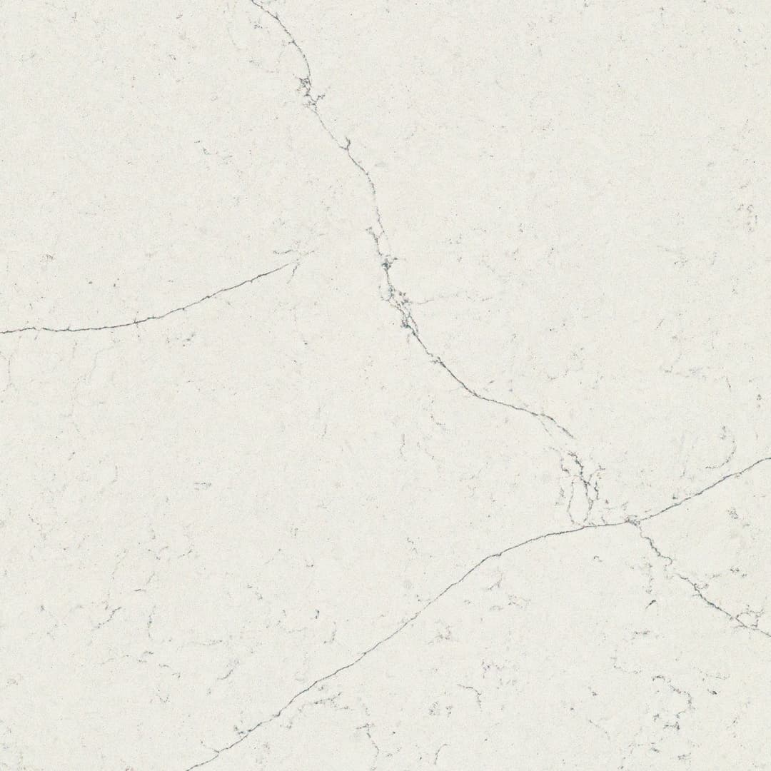 Valor White - jbxkqohem30amgzwtxbn@2x.jpg