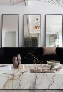 Calacatta Luxe - jcewaruiiv32nwr5lwmm@2x.jpg