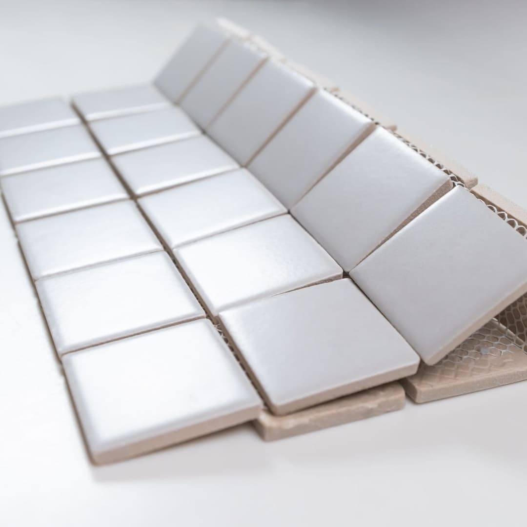 2x2 Grey Square - jelcniplt6ky7qas2yxh@2x.jpg