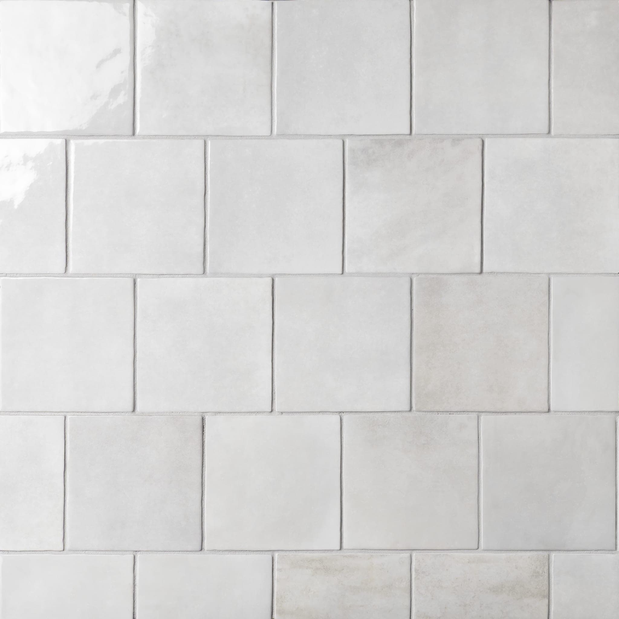 Cloé 5X5 Glossy Ceramic Tile in Grey