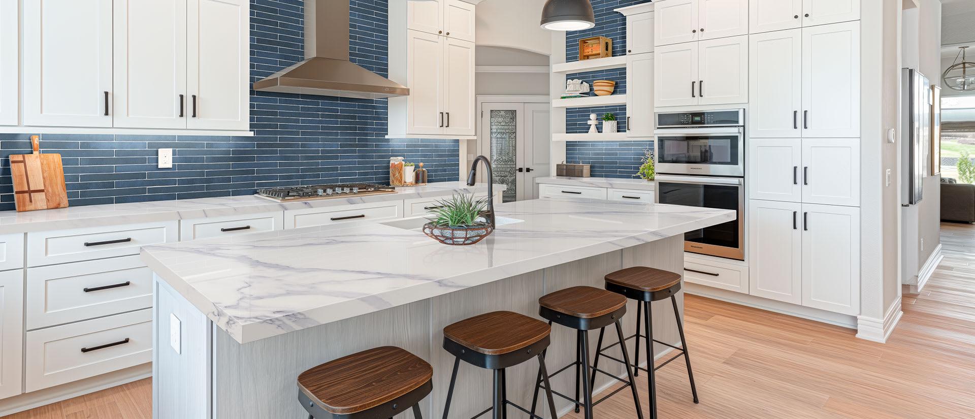 Calacatta Anava - jsgroexknmis1nvrmirm@2x.jpg