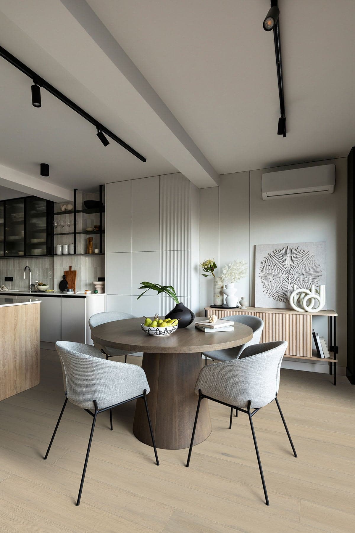 LadsonTM Mable - jt5lmax0umofj66bmitx@2x.jpg