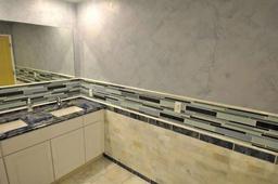 Arabescato Cararra 3//4x12 Honed Pencil Molding - jzqnehic7tf3cec7zfbl_x500.jpg