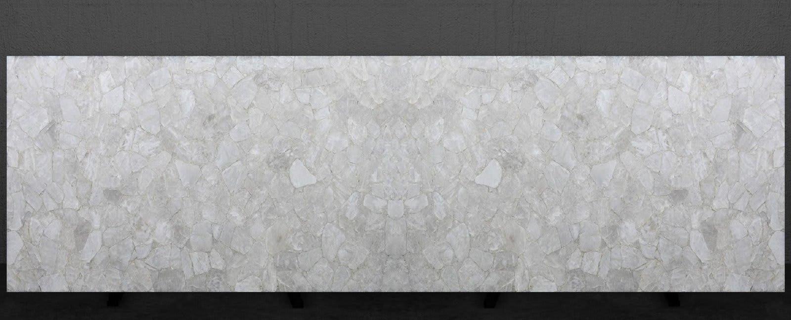 Crystal Quartz - k22eshbwyqzbk6vuu3ef@2x.jpg