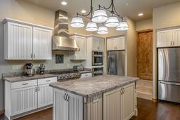White Spring Granite - l35dsegdwc5iamtvnpv5@2x.jpg