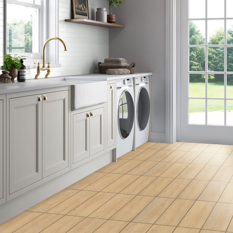 LARCHMONT BRIG 6X24 - lrl3goq943y5j63gfc4y@2x.jpg
