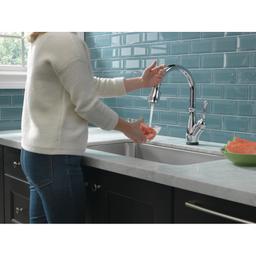 Leland Pull-Down Kitchen Faucet with On/Off Touch Activation and Magnetic Docking Spray Head and ShieldSpray - Includes Lifetime Warranty (5 Year on Electronic Parts) - lv4rwraczmkyf2znifgz@2x.jpg