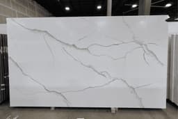 Calacatta Oro Pre Fab - mjukresdvzythr1ydwus@2x.jpg