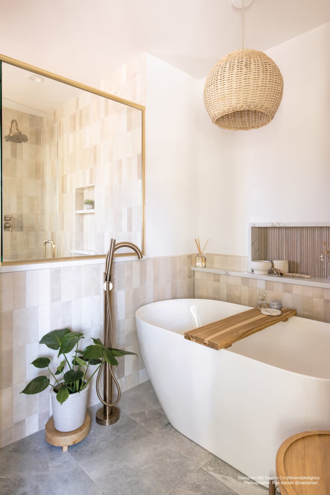 Cloé 2.5X8 Glossy Ceramic Tile in Creme - mn75byggi56u9dbkviqr@2x.jpg