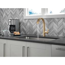 Keele 1.8 GPM Single Hole Pull Down Kitchen Faucet MagnaTite and Touch-Clean Technology - mo4bocm0wx3uy7sqoo9k@2x.jpg