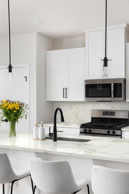 Calacatta Prici - mqdhnhhsykzbhzbecdfa@2x.jpg