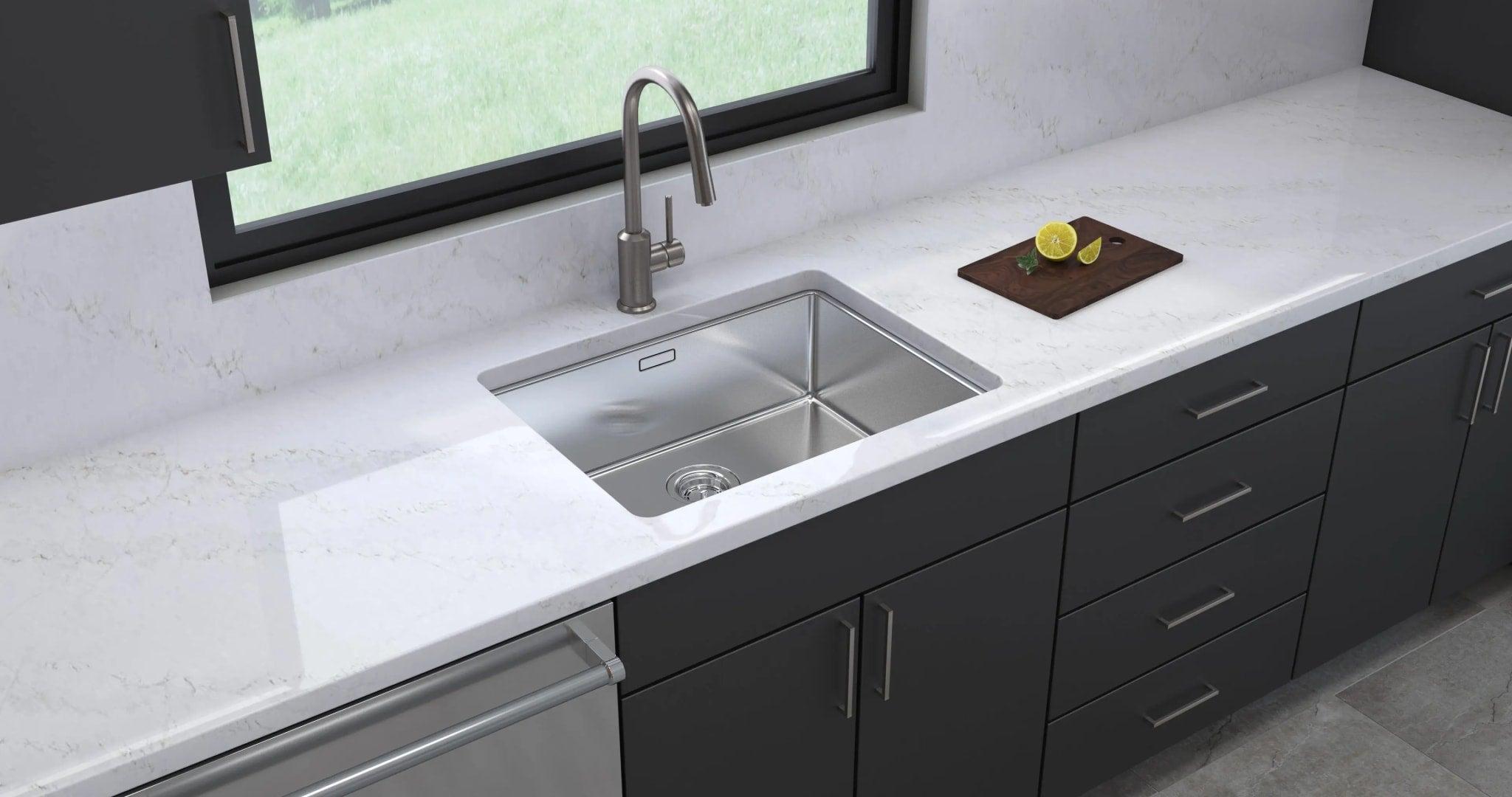 Atmos Gold - mruzaxgm7ggfevfzuv4l@2x.jpg