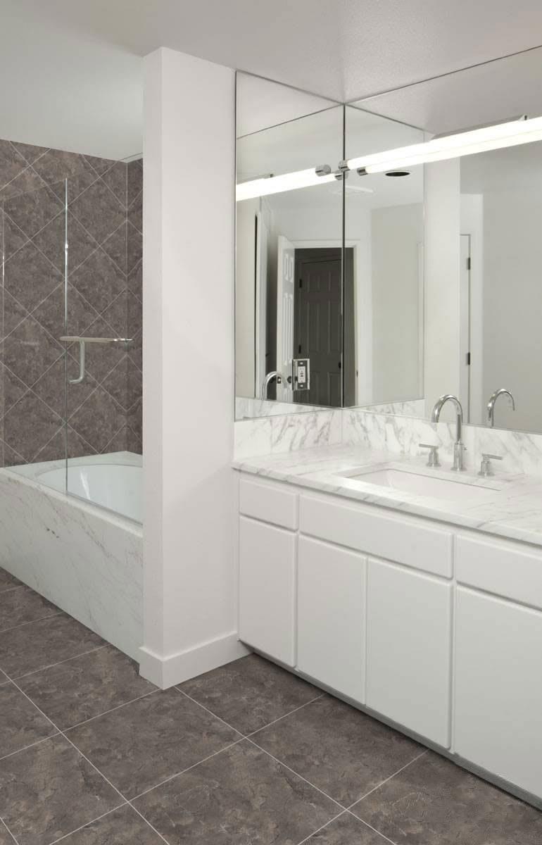 Calacatta Marble - muat07wxuih50mxd1qpz@2x.jpg