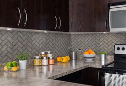 Champagne Bevel Herringbone 8mm - ncpjqbqxl9sifp7vjpqq@2x.jpg