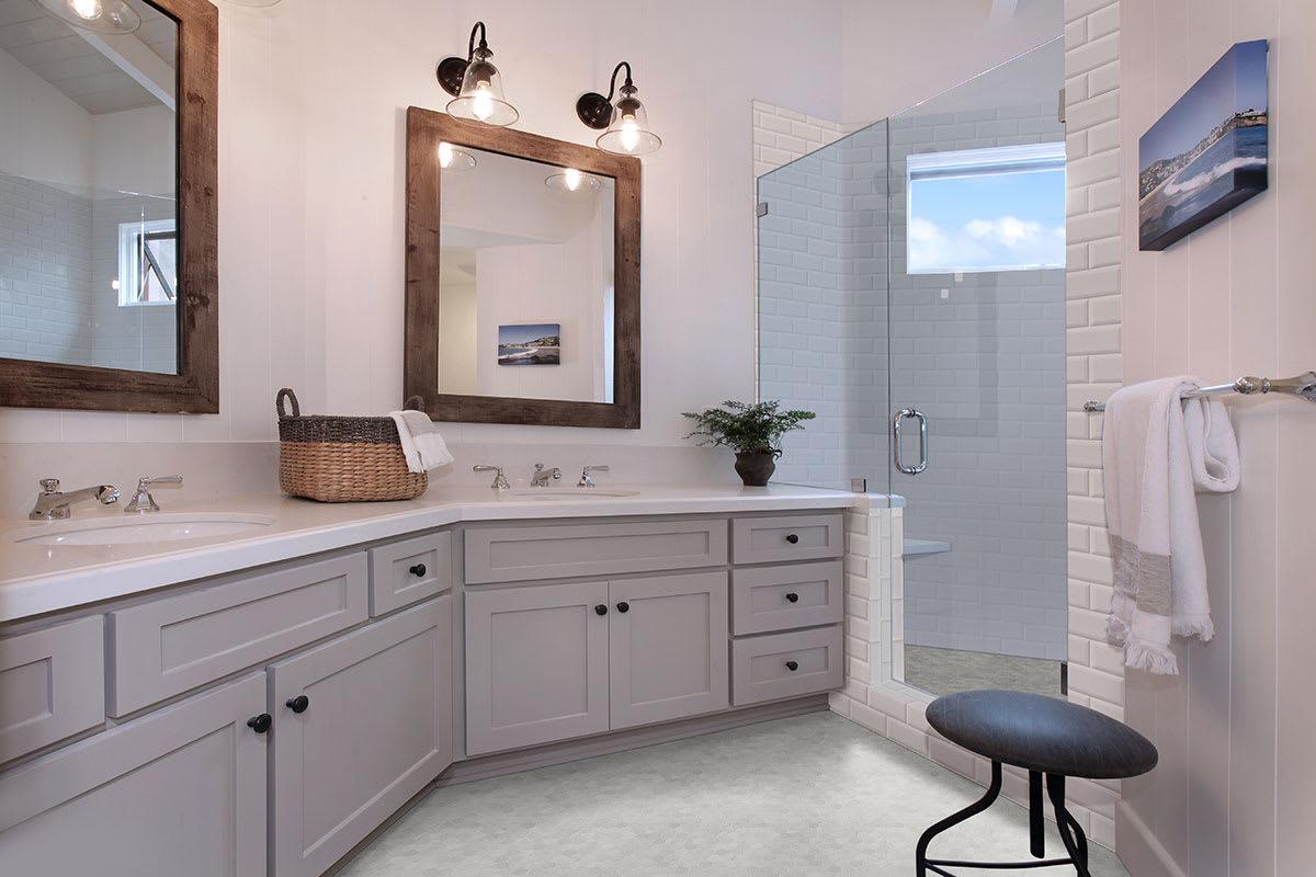 Carrara White Polished 2" Hexagon Mosaic Tile - nvgkvrhexppjbc6zohdy@2x.jpg
