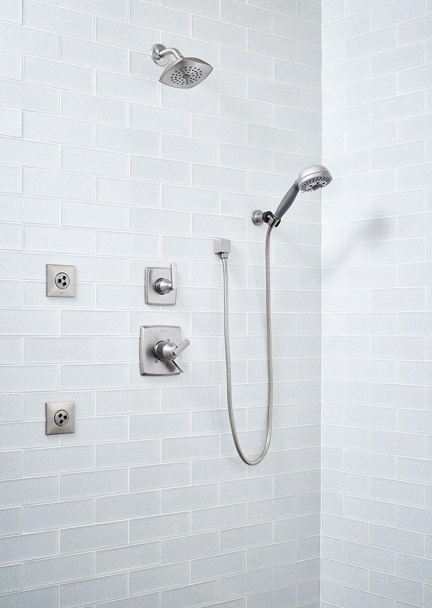 Frosted Icicle Glass Subway Tile - nw3p6avi6eucelezztn5@2x.jpg