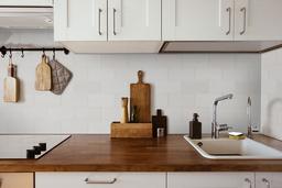 Bianco Dolomite Polished Subway Tile - nwm3ruzl1rfkuw7obodr@2x.jpg