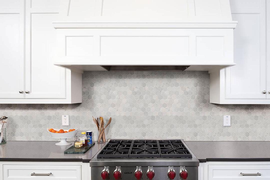 Carrara White Polished 2" Hexagon Mosaic Tile - o2rdbndereyjikgfxfzm@2x.jpg