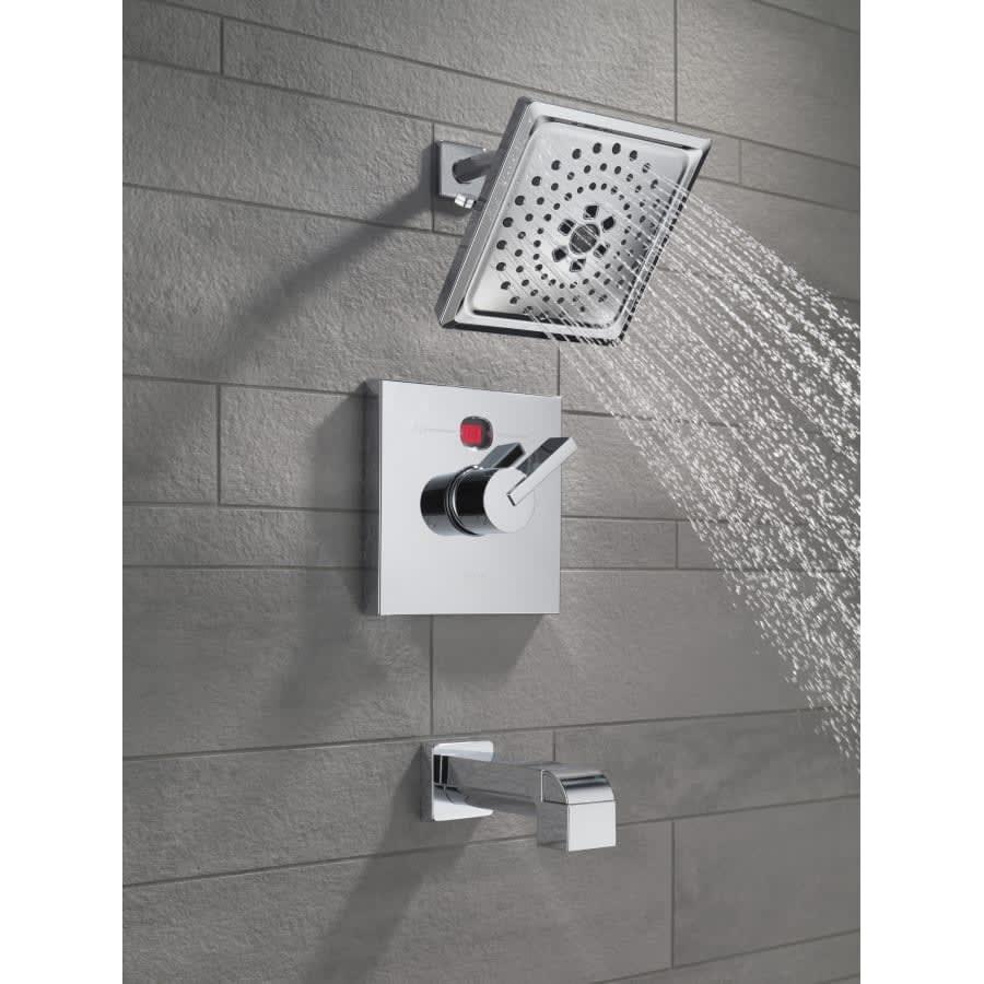 Square Shower Arm Flange - o5gitwmefikeu0uoerkk@2x.jpg