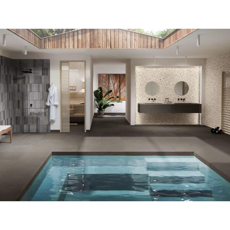 CLAYTONE GRAY R11 24X47 - o5yo0fhaqob7zxcb9xfv@2x.jpg