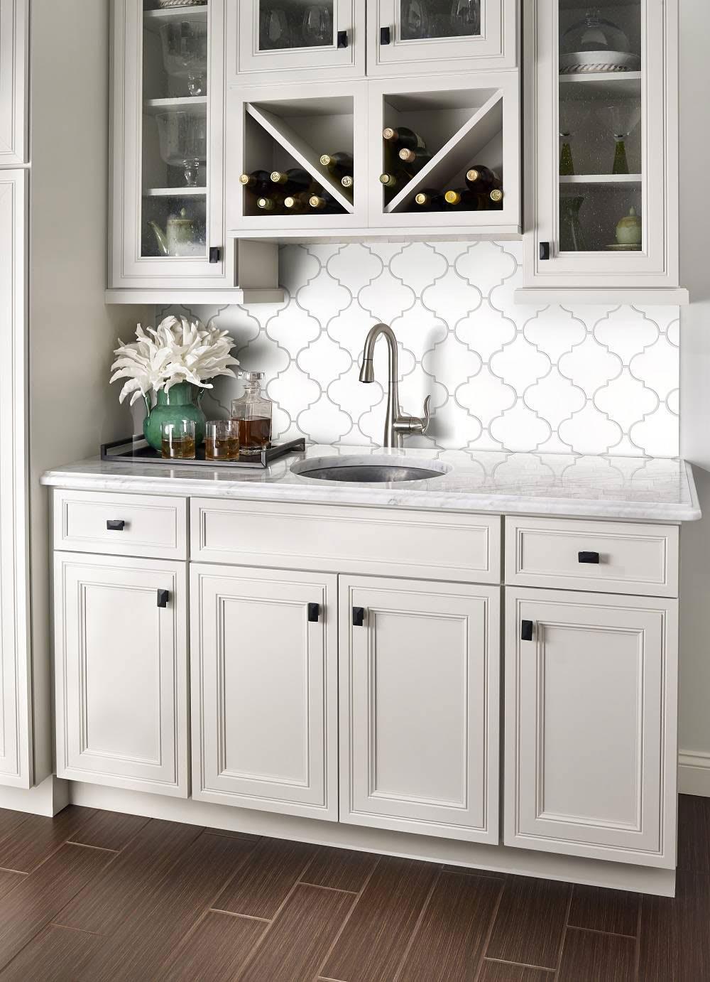 Whisper White Arabesque Tile® - oedcafebhgl1mtesu1mt@2x.jpg