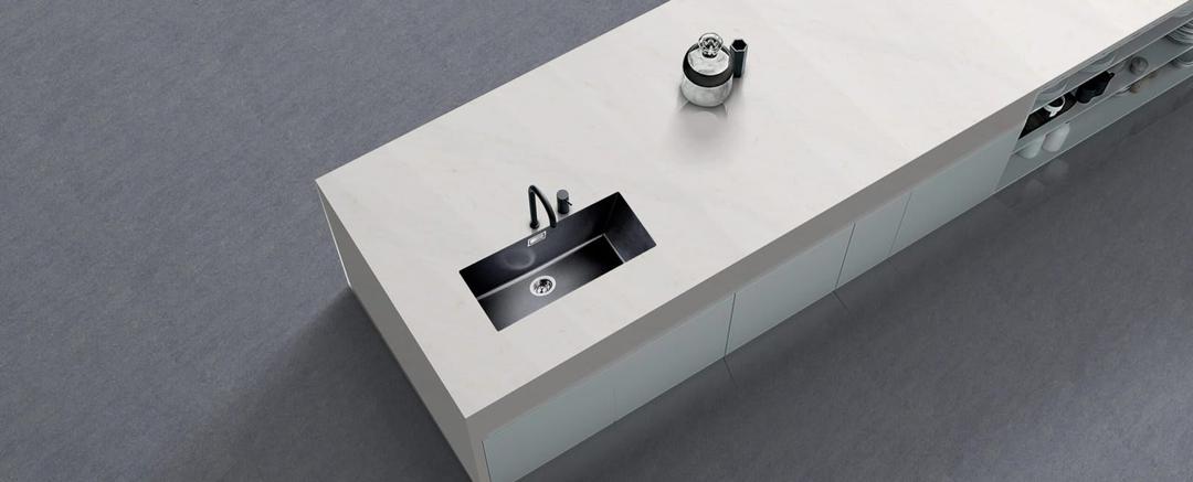 Gris Gold - olqsau0jfmjmnbswg2vn@2x.jpg