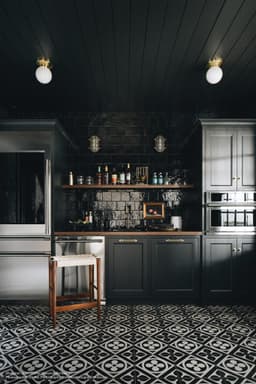 Cloé 5X5 Glossy Ceramic Tile in Black - osyxhhp7zeaoq7jepyh1@2x.jpg