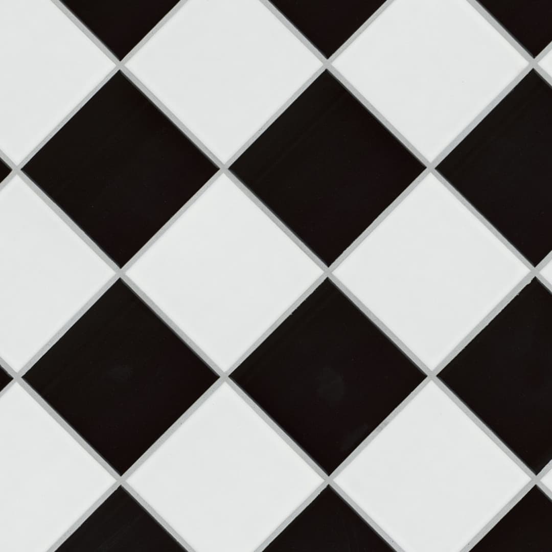 White and Black 4" Checkered Matte - otspqxr3fqegdagekedd@2x.jpg