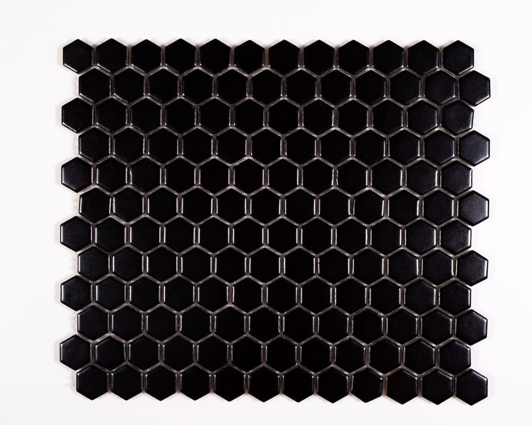 1x1 Black Hexagon - ovie7is07wnxrjgznnky@2x.jpg