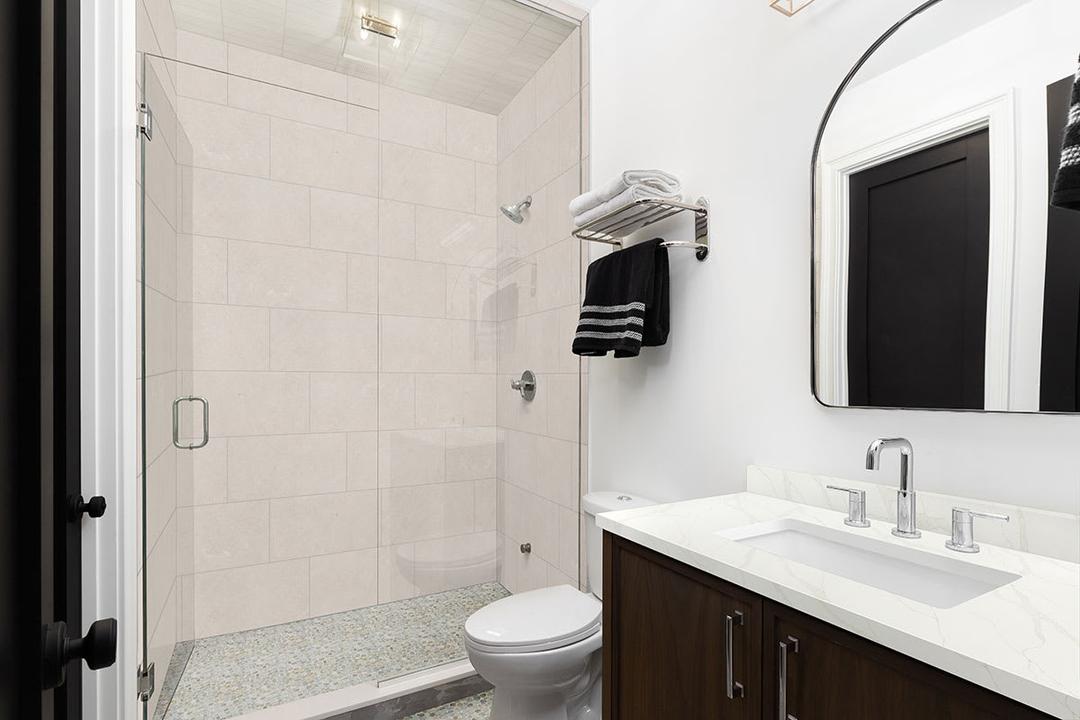 Girona Perla - pbtp5h9b5a38pi6qgwte@2x.jpg