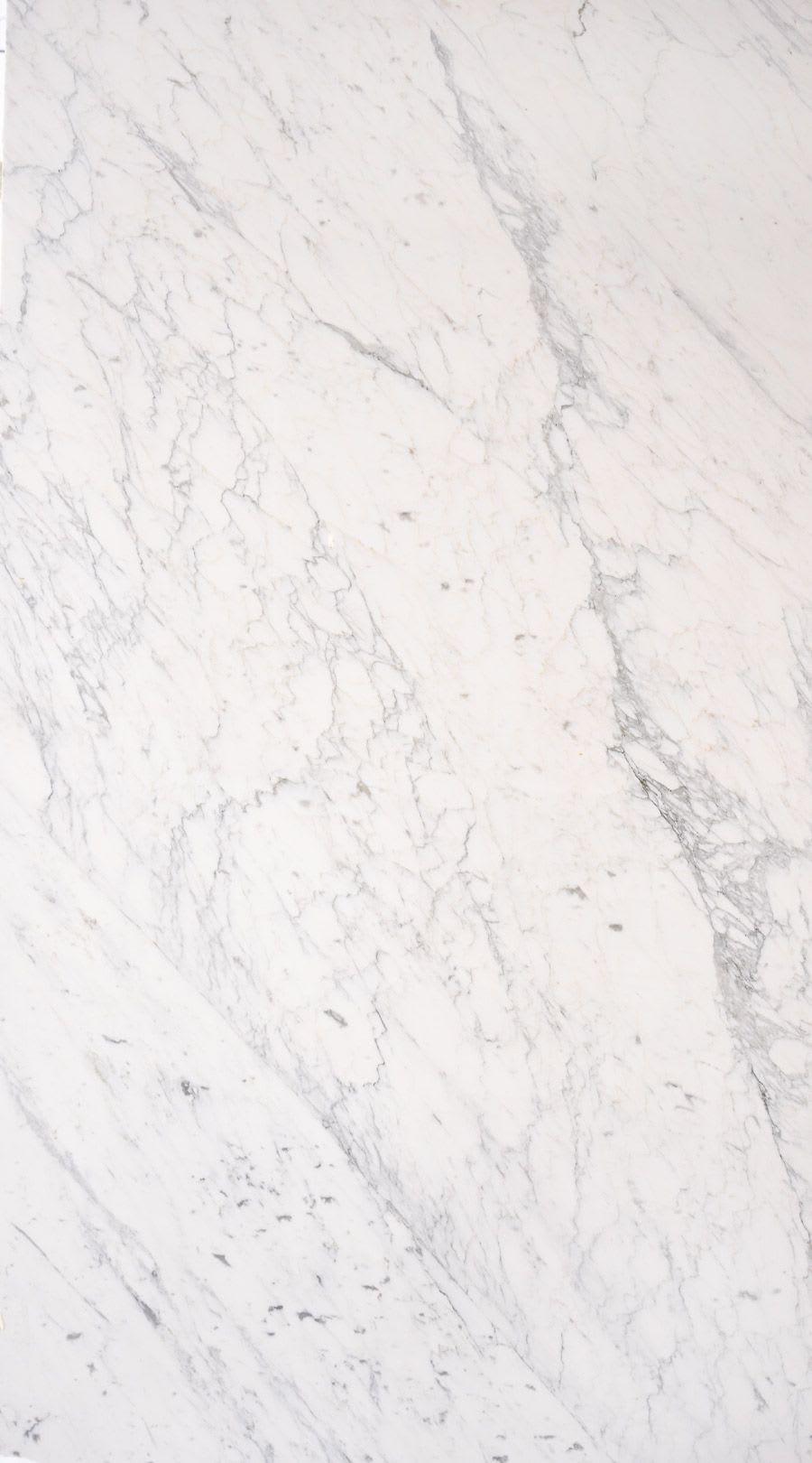Calacatta Miele Polished - pj9q7xmsumnmidq8wzuc@2x.jpg
