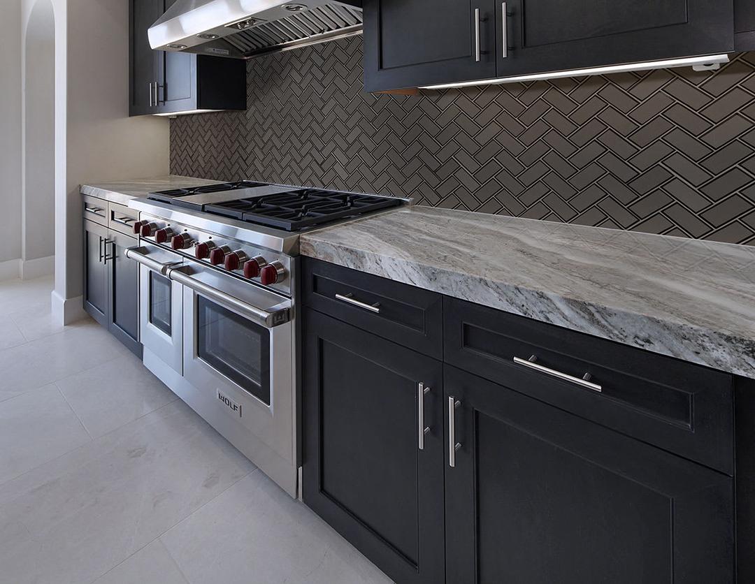 Metallic Gray Bevel Herringbone 8mm - pmcgtj9jfkdcmcnekgzv@2x.jpg