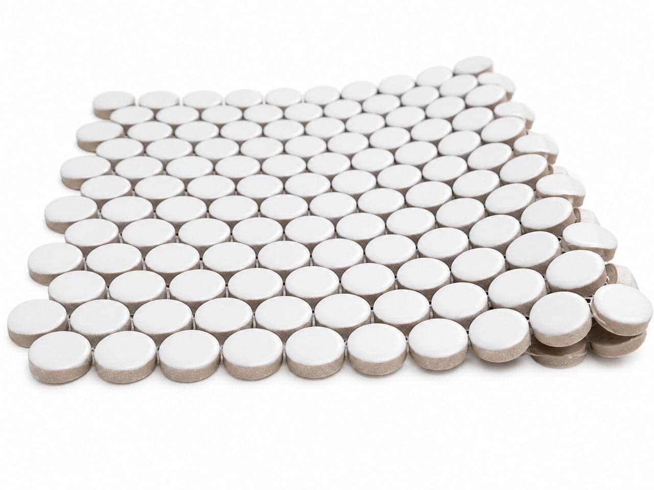 White Penny Round 19MM - pqc5rzovuczvxyiftrzg@2x.jpg