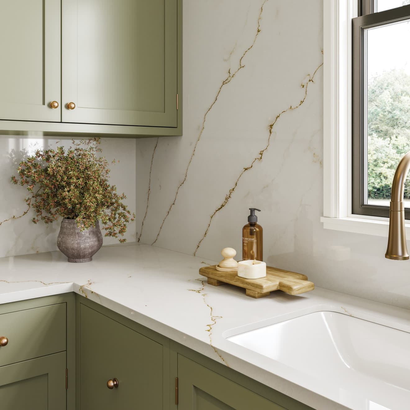 Lincoln Gold - pvic7sxsfnhqwxcvdovs@2x.jpg