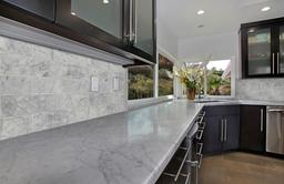 Carrara White Marble Subway Tile - q1twckyviqira4lgv3xj@2x.jpg