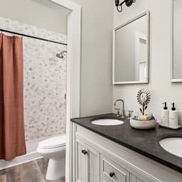 Raine Stratus White Hexagon 2X2 Honed - qgpid6yvlk0iosi1j1mw@2x.jpg