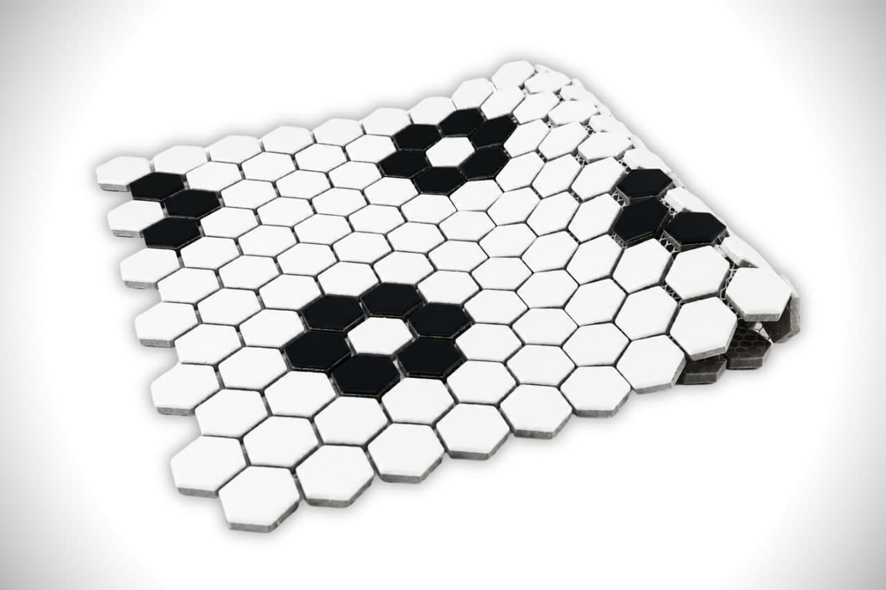 Flower White and Black - qncknohgnnmjatqviwf7@2x.jpg