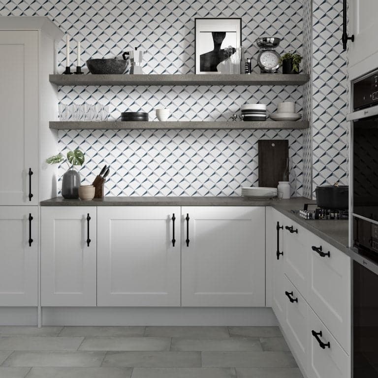 BIZOU WHITE/BLACK PL CREST/MO - qqcs1hprb9kx419obk4j@2x.jpg