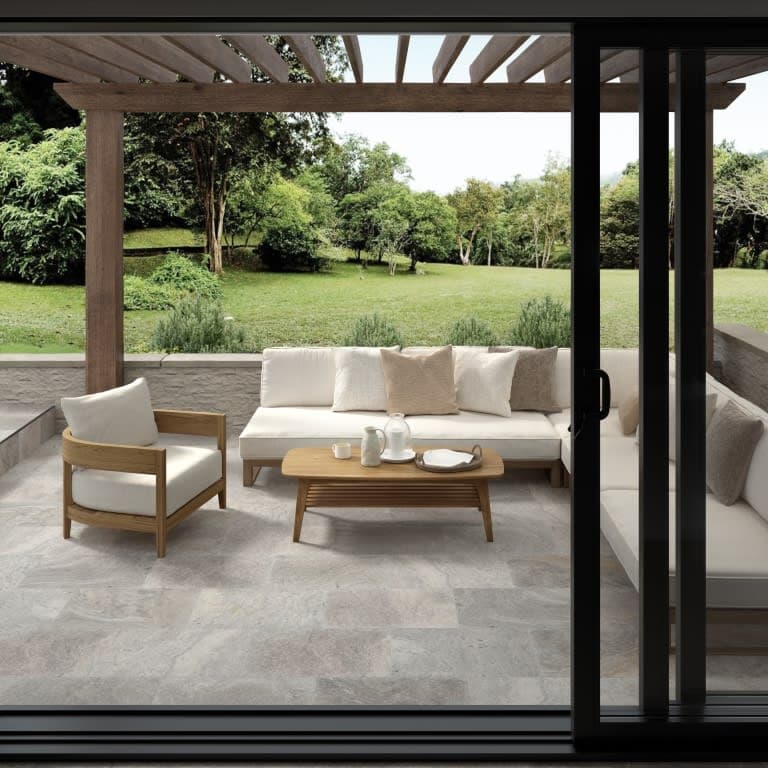 EXTERO TRAV SIL CC 16X24 3CM - r8ndhebg0dqvj9fymyow@2x.jpg