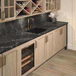 Liberty Black - rroghiicumhjr7irakgq@2x.jpg