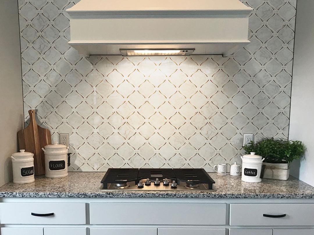Danza Arabesque Tile - rru0l6cvfdeyjjiuxitt@2x.jpg