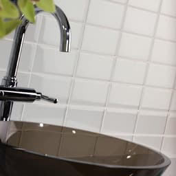 Color Wave Ice White Straight Joint 1X1 Glass - rtkj8fjrdu4qx2z4ogge@2x.jpg