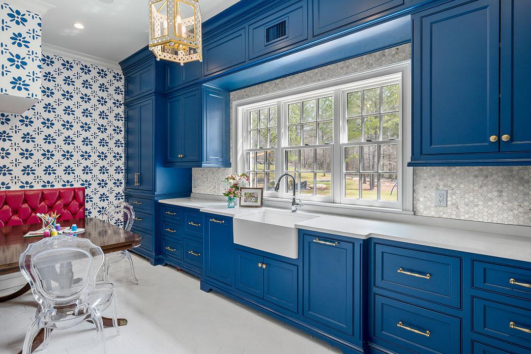 Capri Blue Round Honed - rwvtglhg7fwfnzlbvc0t@2x.jpg