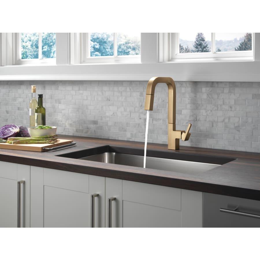 Junction 1.8 GPM Single Hole Pull Down Kitchen Faucet With MagnaTite and Touch-Clean Technology - s63m4kwbbd1iid3jcctz@2x.jpg