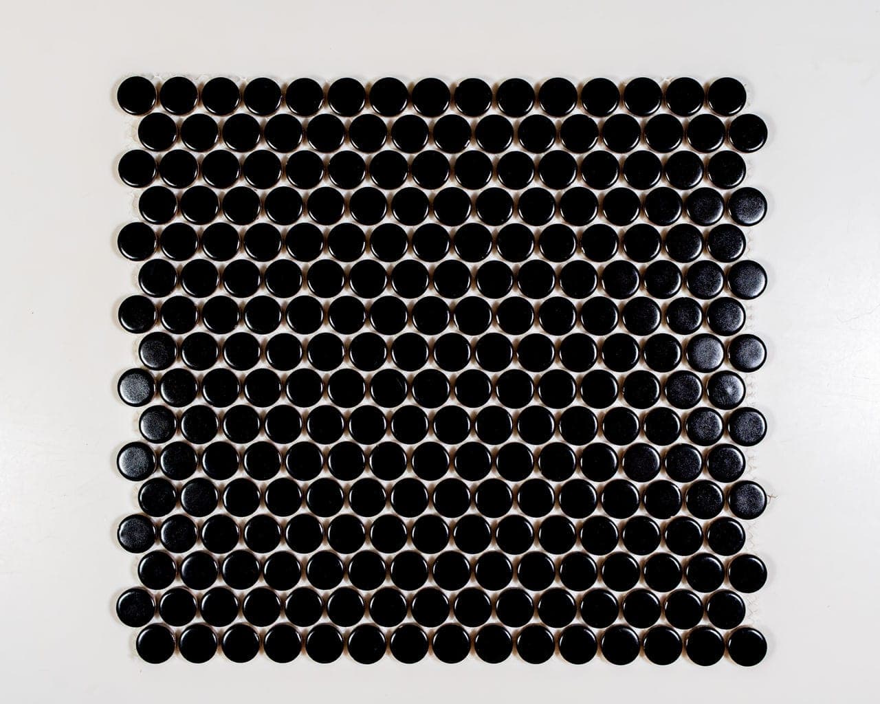 Black Penny Round 19MM