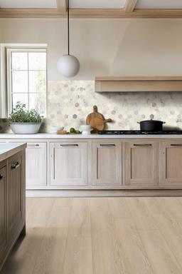 Arabescato Venato 2" Hexagon Honed - tfiiu3dhxhszngcwvpk4@2x.jpg