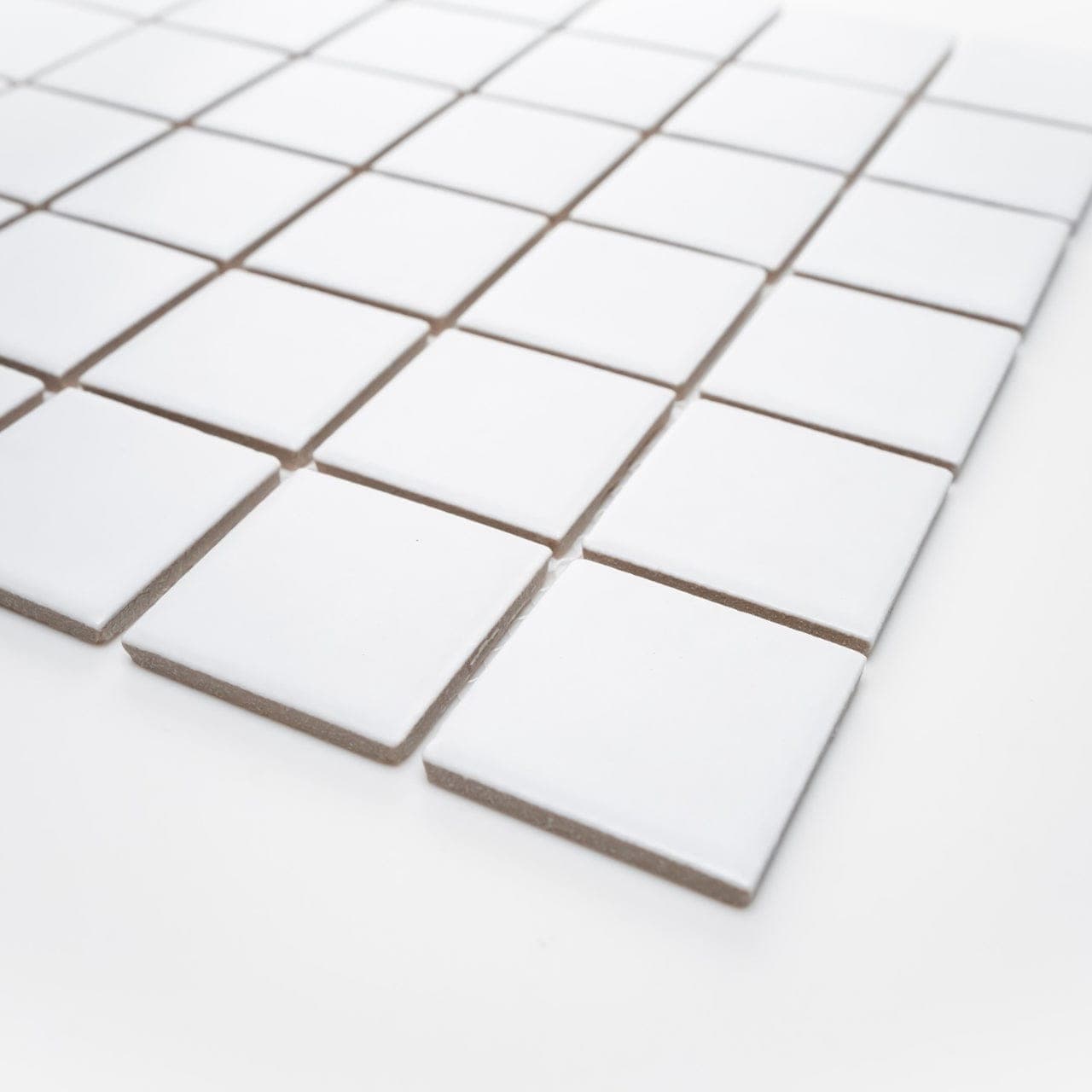2x2 White Square - tmkegb8atzan7eaj9x6v@2x.jpg