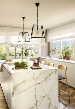 Calacatta Luxe - uikerjl9vpngpxqtcm0j@2x.jpg