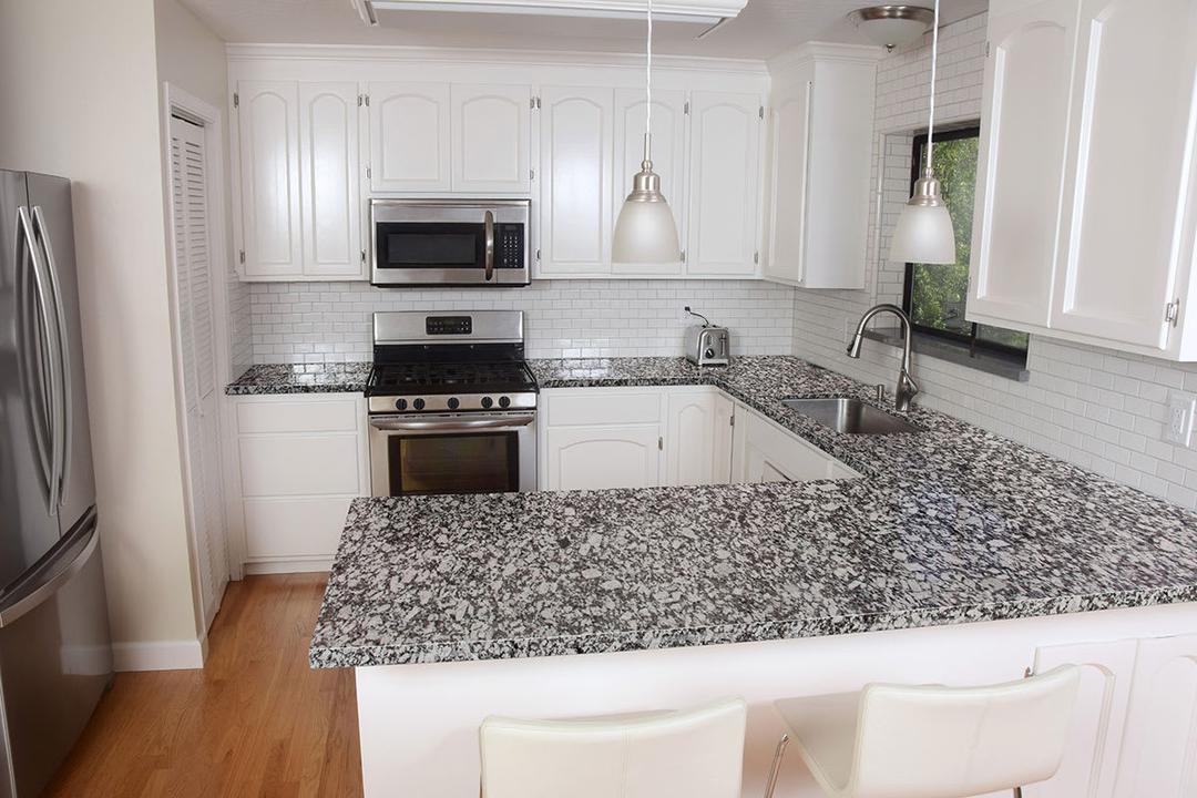 Gran Valle Granite - uofe0vutgfvoqkgirxkc@2x.jpg